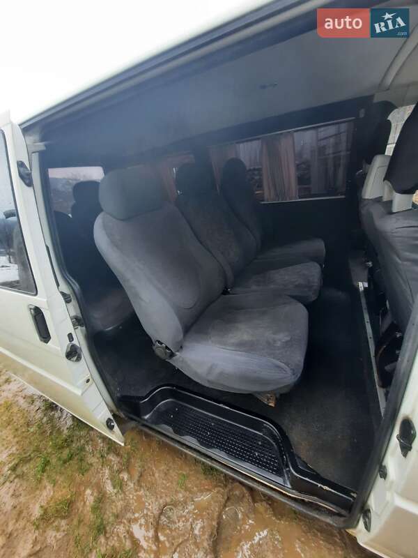 Минивэн Volkswagen Transporter 2001 в Надворной