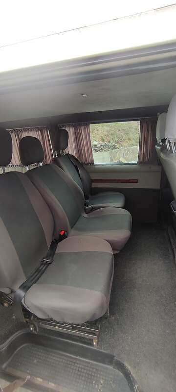 Минивэн Volkswagen Transporter 2003 в Иршаве