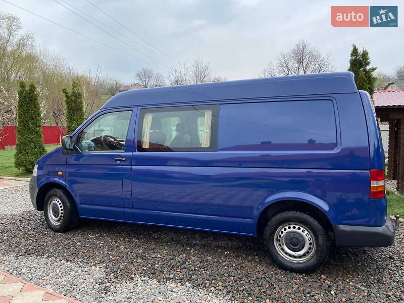 Минивэн Volkswagen Transporter 2004 в Черновцах