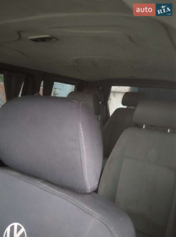 Минивэн Volkswagen Transporter 2007 в Краснограде