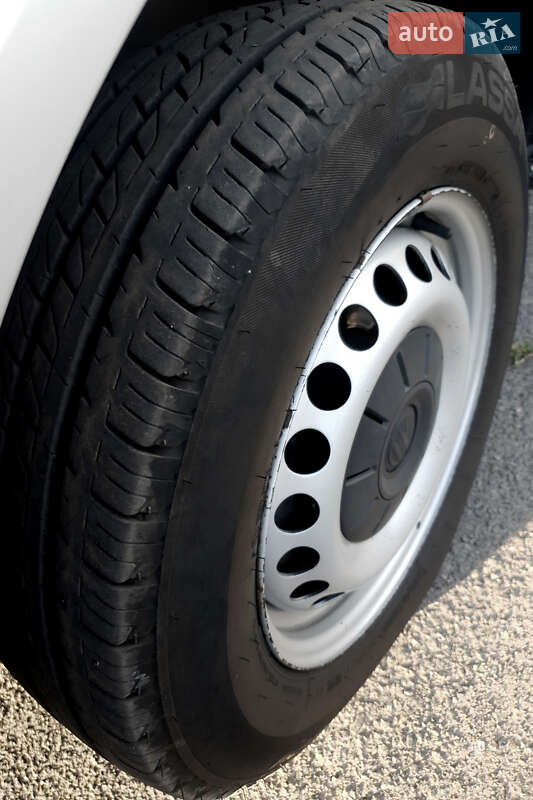 Минивэн Volkswagen Transporter 2017 в Смеле