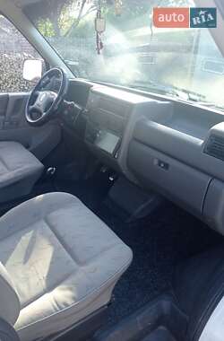 Минивэн Volkswagen Transporter 2000 в 