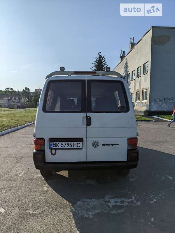 Минивэн Volkswagen Transporter 1993 в Ровно