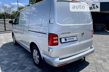 Минивэн Volkswagen Transporter 2018 в 