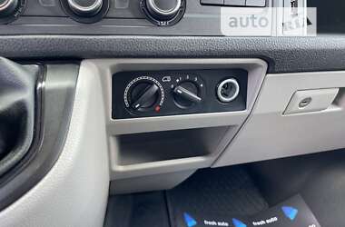 Минивэн Volkswagen Transporter 2018 в 