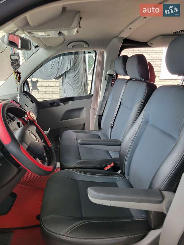 Минивэн Volkswagen Transporter 2008 в Коростышеве