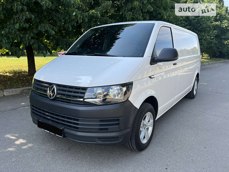 Грузовой фургон Volkswagen Transporter 2017 в Умани