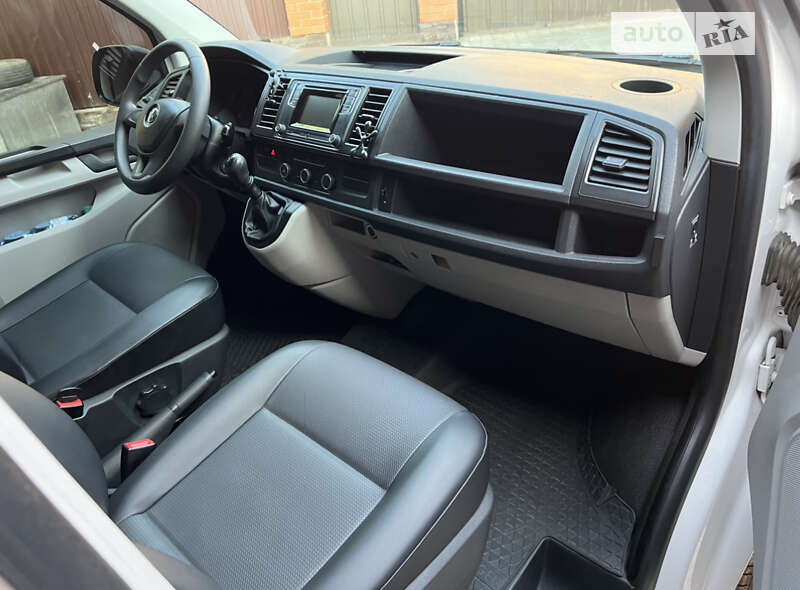 Грузовой фургон Volkswagen Transporter 2017 в Умани