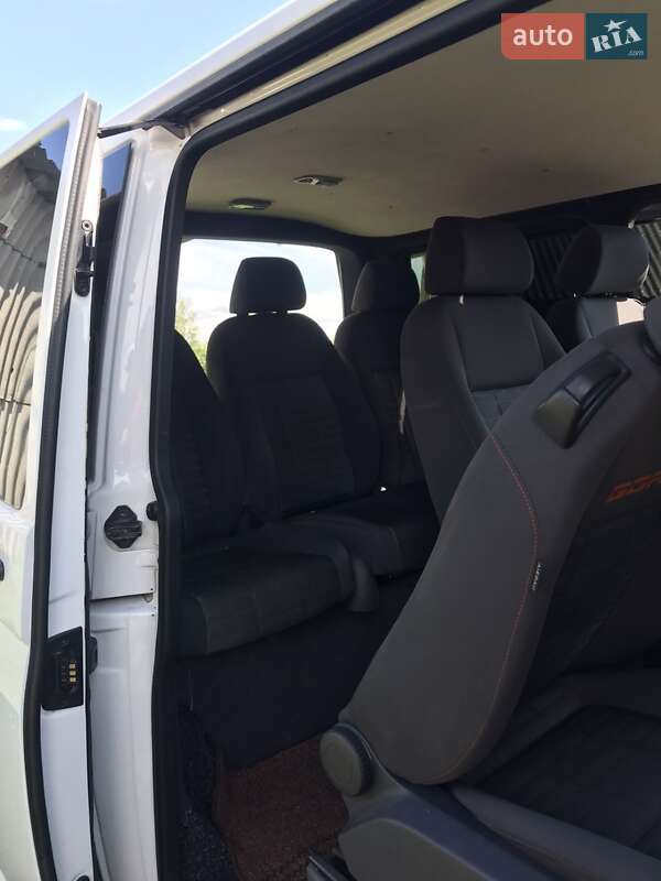 Минивэн Volkswagen Transporter 2015 в Красилове