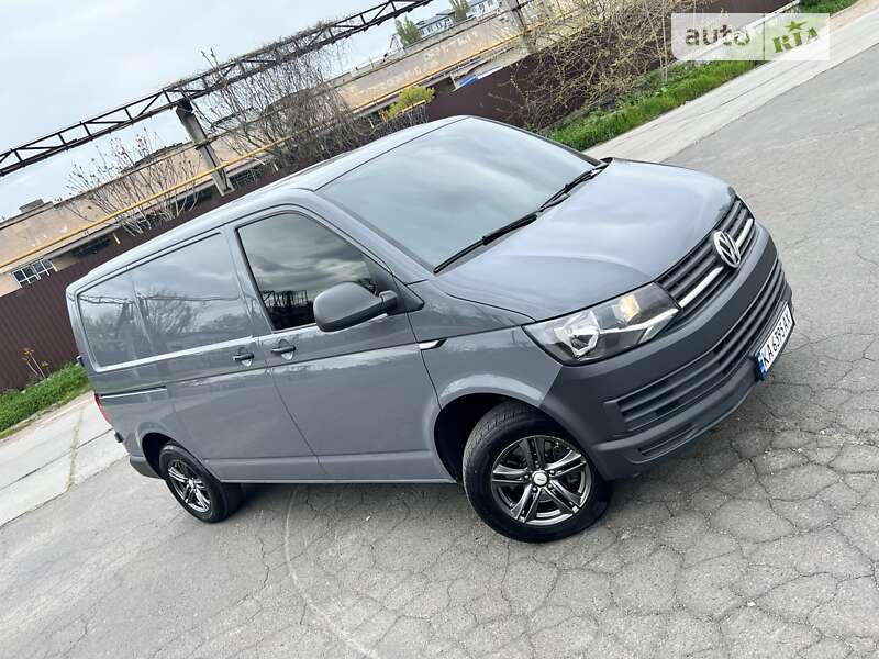 Вантажний фургон Volkswagen Transporter 2019 в Одесі