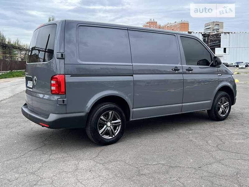 Вантажний фургон Volkswagen Transporter 2019 в Одесі