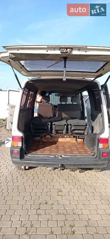 Минивэн Volkswagen Transporter 2000 в Луцке