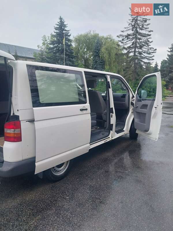 Мінівен Volkswagen Transporter 2004 в Івано-Франківську