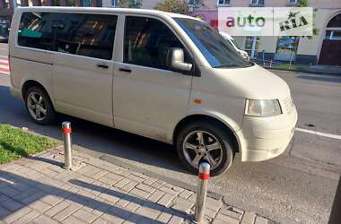Вантажопасажирський фургон Volkswagen Transporter 2006 в 
