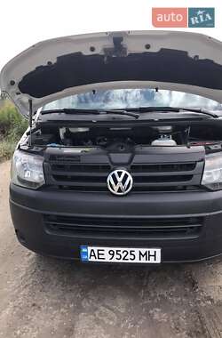Микроавтобус Volkswagen Transporter 2015 в 