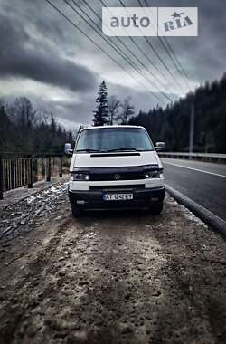 Грузовой фургон Volkswagen Transporter 2001 в Яремче