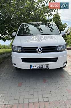 Минивэн Volkswagen Transporter 2015 в Киеве