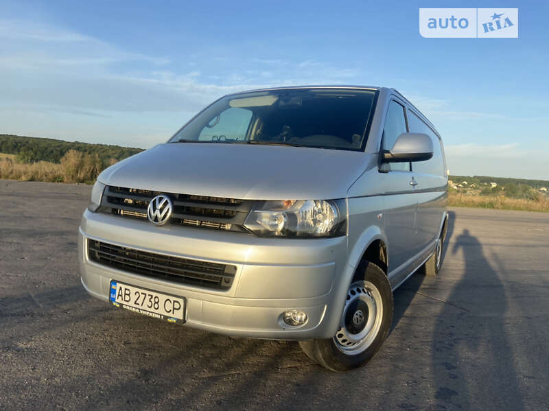 Грузовой фургон Volkswagen Transporter 2014 в Баре