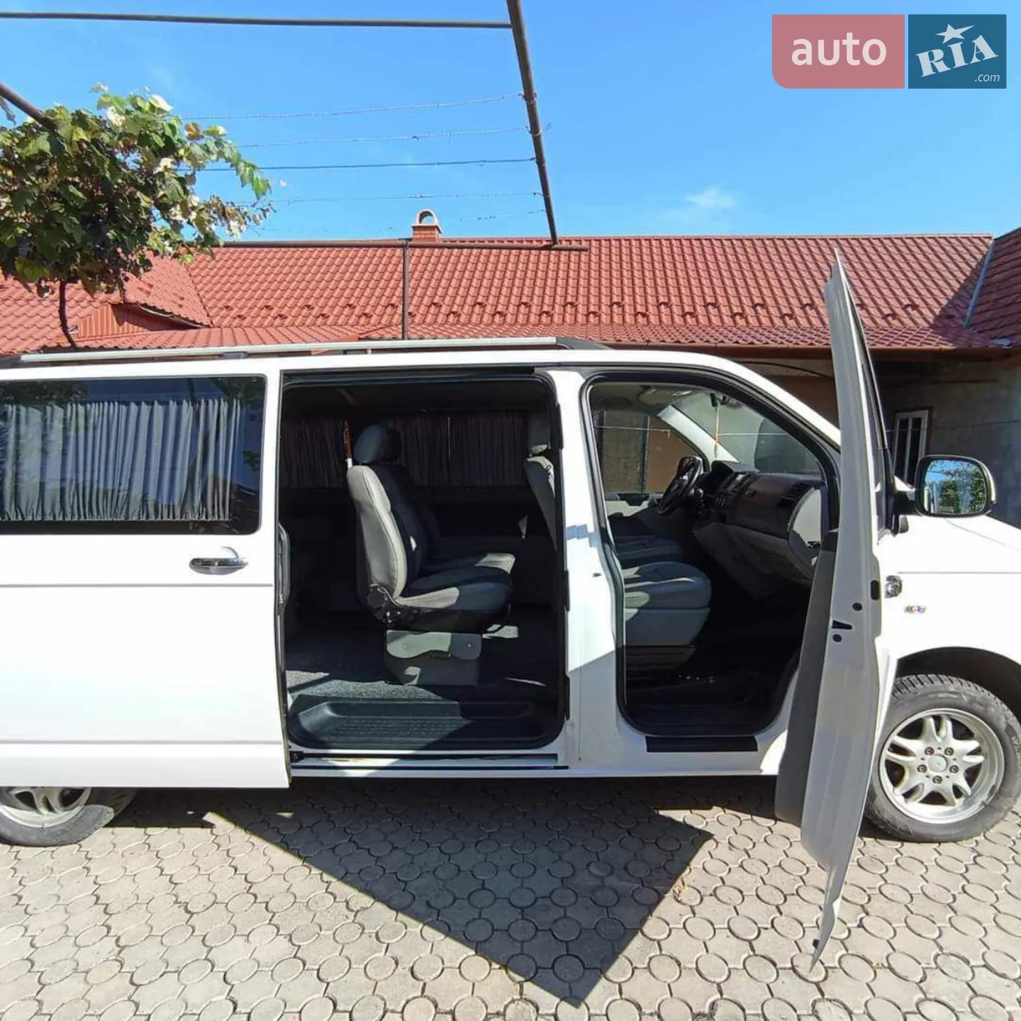 2010 Volkswagen Transporter - мініатюра 4