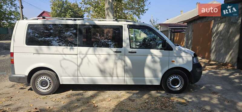 Мінівен Volkswagen Transporter 2005 в Білгороді-Дністровському