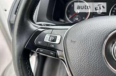Грузовой фургон Volkswagen Transporter 2018 в 