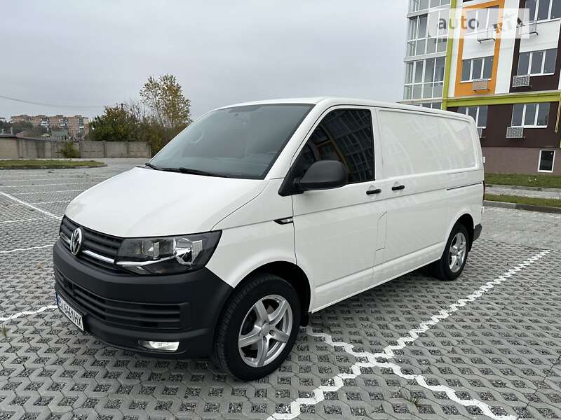 Грузовой фургон Volkswagen Transporter 2018 в 