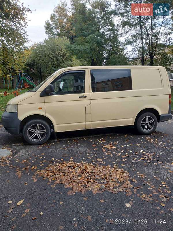 Минивэн Volkswagen Transporter 2007 в Луцке