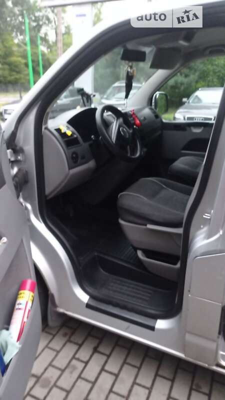 Мінівен Volkswagen Transporter 2005 в Львові фото 2 Мінівен Volkswagen Transporter 2005 в Львові