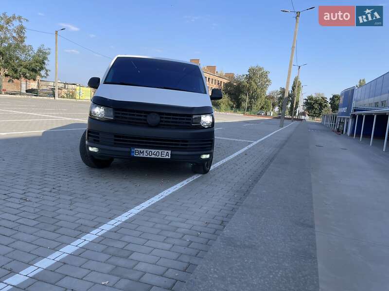 Минивэн Volkswagen Transporter 2016 в Ромнах