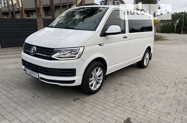 Мінівен Volkswagen Transporter 2015 в Києві