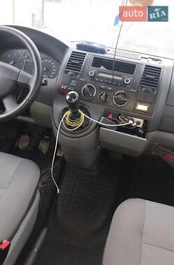 Минивэн Volkswagen Transporter 2009 в 