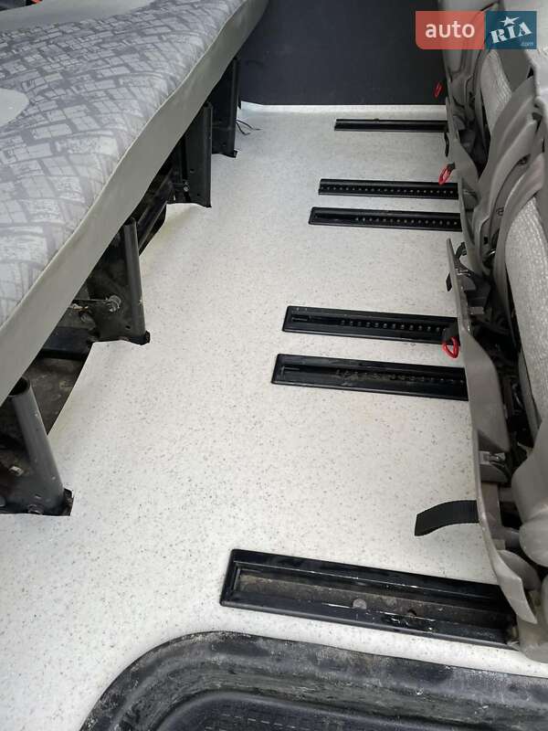 Минивэн Volkswagen Transporter 1996 в Турке фото 5 Минивэн Volkswagen Transporter 1996 в Турке