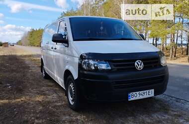 Минивэн Volkswagen Transporter 2015 в Любешове