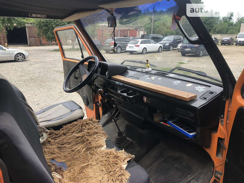 Минивэн Volkswagen Transporter 1989 в Луцке