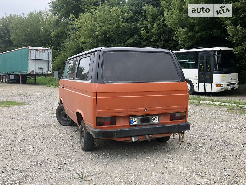 Минивэн Volkswagen Transporter 1989 в Луцке