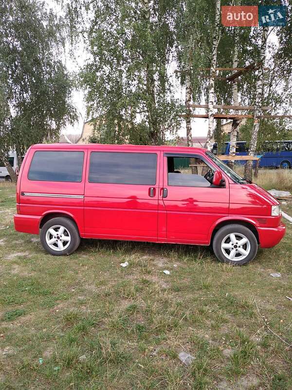 Мінівен Volkswagen Transporter 2000 в 
