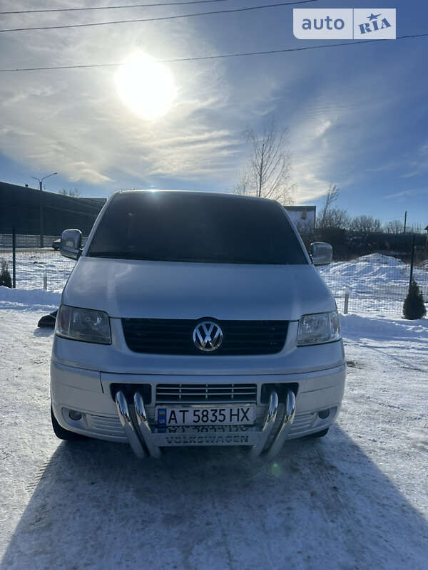 Минивэн Volkswagen Transporter 2008 в Надворной