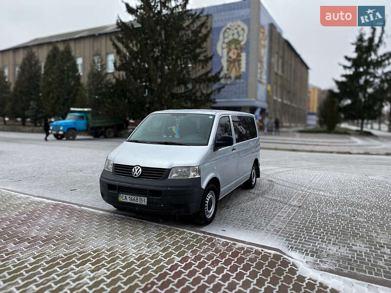 Минивэн Volkswagen Transporter 2009 в Черкассах