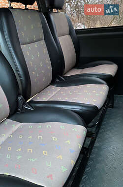 Минивэн Volkswagen Transporter 2009 в 