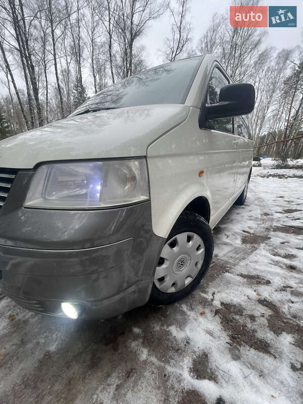 Минивэн Volkswagen Transporter 2005 в Любешове