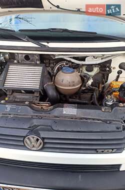 Минивэн Volkswagen Transporter 2000 в 