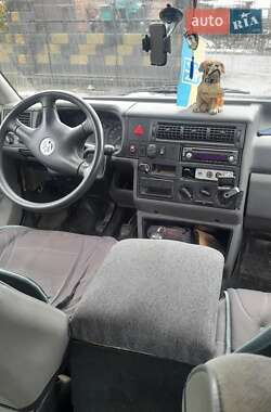 Минивэн Volkswagen Transporter 2000 в Луцке