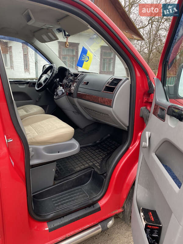 Мінівен Volkswagen Transporter 2006 в Березному