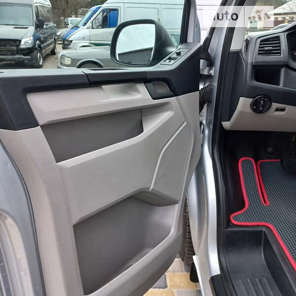 Грузовой фургон Volkswagen Transporter 2017 в Смеле