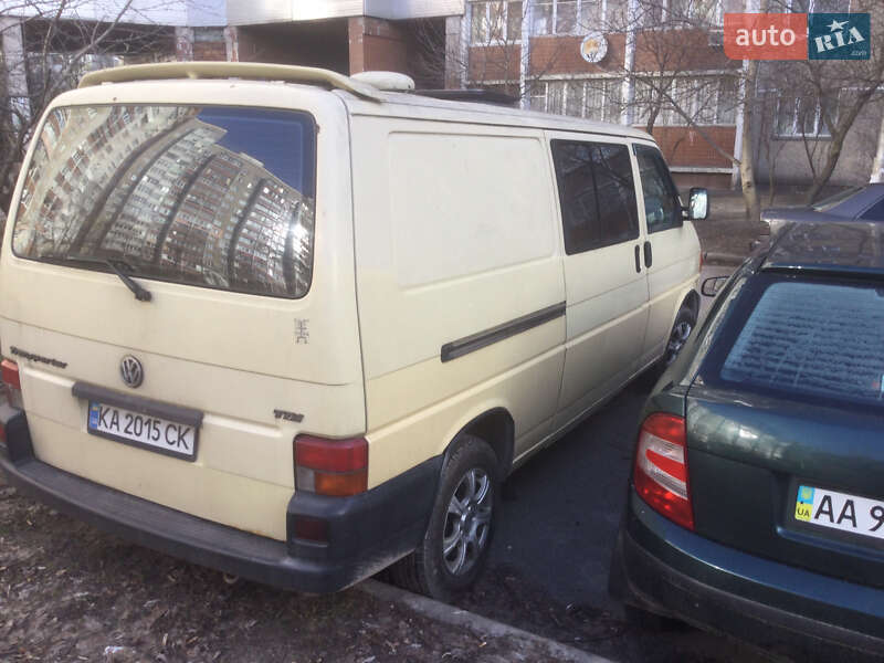 Мінівен Volkswagen Transporter 2001 в Києві
