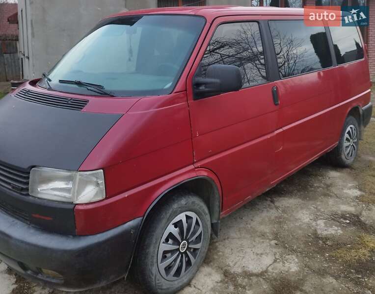 Минивэн Volkswagen Transporter 2000 в Глыбокой
