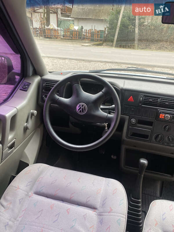 Минивэн Volkswagen Transporter 2003 в Дрогобыче