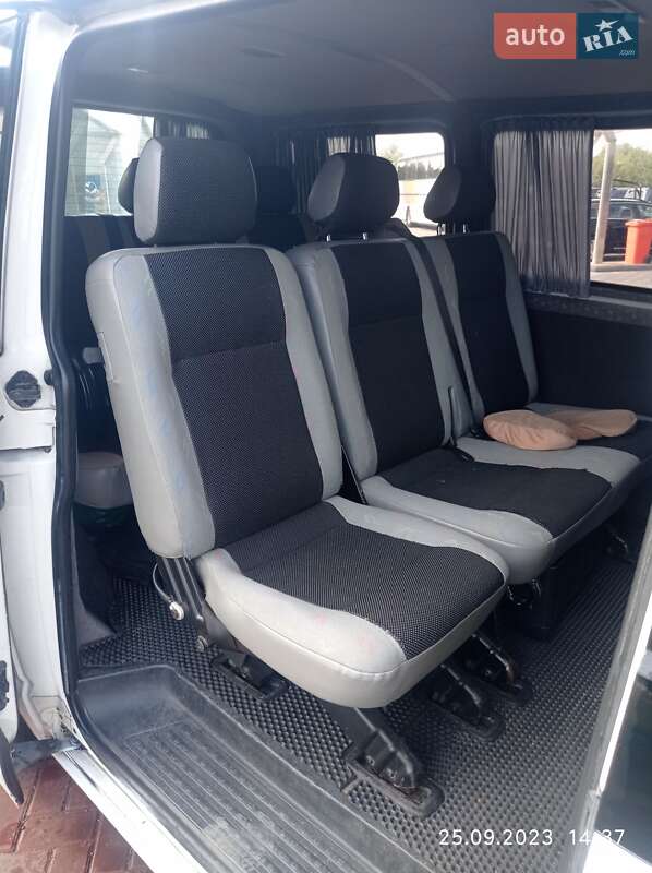 Минивэн Volkswagen Transporter 2005 в Ровно