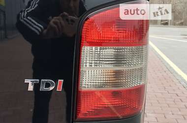 Вантажопасажирський фургон Volkswagen Transporter 2012 в 