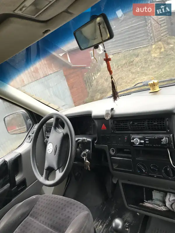 Volkswagen Transporter 2001 VIN WV1ZZZ70Z1H155779 фото оголошення 8 з 47
